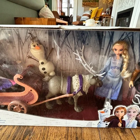 New in Box sealed rare Disney Frozen II Magical Journey Set - Picture 3 of 5
